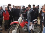 KENAN ÇIFTÇI - Vali Çiftçi'den Motorsiklet Tutkunlarına Spor Alanı Sözü