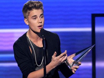 Yine Justin Yine Justin