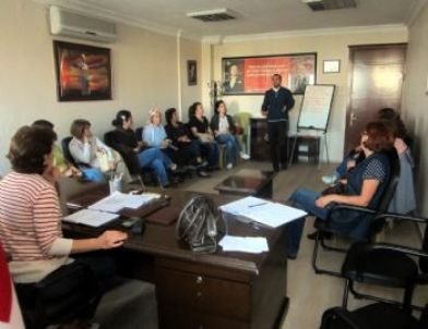 Salihli Chp’de Parti İçi Eğitim Semineri Başladı