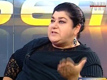 Serra Yılmaz: Başörtülüler bana öcü gibi geliyor!