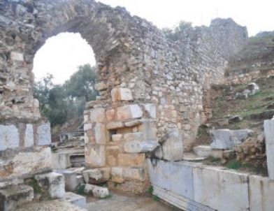 İzmir 2500 Yıllık Tarihi Aydınlattı