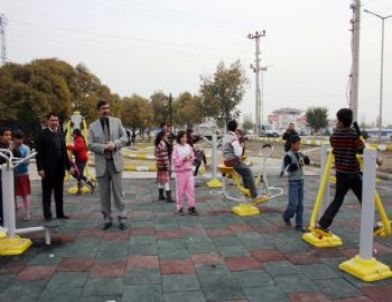 İğdır’da Parklara Fitness ve Çocuk Oyun Gurubu Kuruluyor