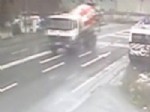 İSKİ - Beton mikseri ile su tankeri kafa kafaya çarpıştı
