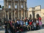 MERYEM ANA - Öksüz ve Yetim Öğrenciler Efes Ören Yerlerini Gezdi