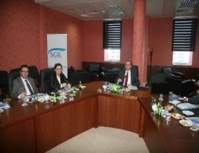 Sgk Başkanı Acar: Kayıt Dışı Yüzde 37'e Düştü, 80 Bin İşyeri Tescillendi