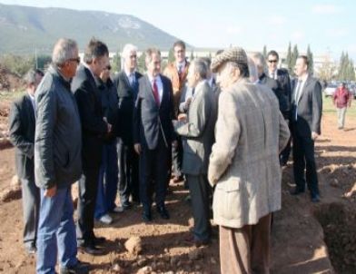 Bakan Günay, Expo’da Beş Ülkeyle Yarışıyoruz