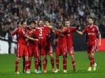 Beşiktaşlı futbolculardan İsmail Köybaşı'nı ağlatan jest