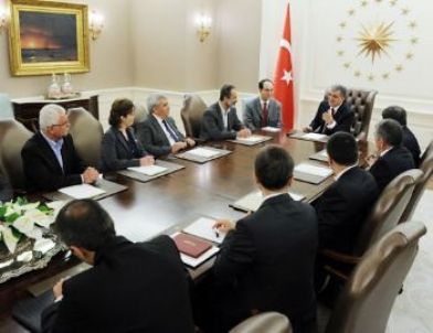 Gül, Suriye Ulusal Koalisyonu ve Suriye Ulusal Konseyi Heyetlerini Kabul Etti