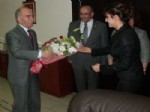 MUSTAFA BİLİCİ - Öğretmenlerden Vali Harput’a Çiçek