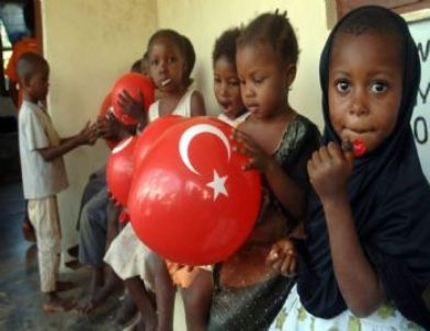 Sancak: Türk Doktorları Tüm Dünyanın Yardımına Koşuyor