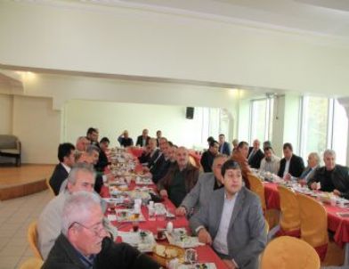 Ak Partili Şahin İşadamları İle Bir Araya Geldi