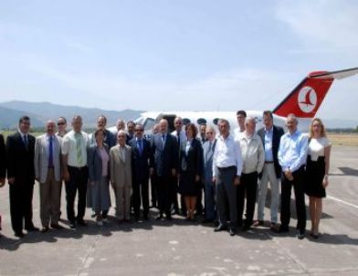 Aydınlılardan Çıldır Havaalanı Tepkisi