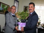 ÇAVUŞLU - Başkan Tuna’dan Öğretmenlere Çiçek