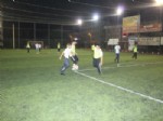 ÇINGENE - Roman Çocuklarını ve Akademisyenleri Futbol Bir Araya Getirdi