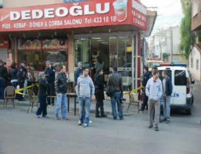 İzmir'de Cinayet: 2 Ölü