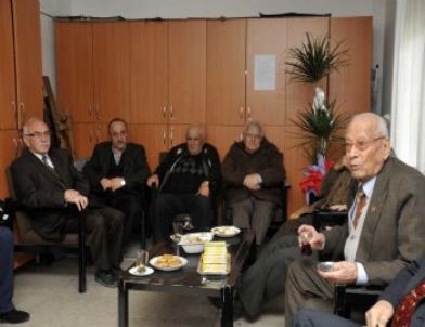 Emekli Öğretmenlere Mini Konser