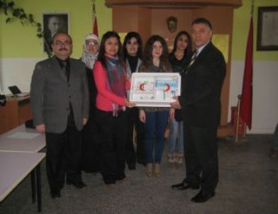 Kırıkkale Üniversitesi Okullara Ecza Dolabı Kazandırıyor