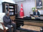HABUR SıNıR KAPıSı - Siirt Valisi Aydın Teslim Olan Teröristle Görüştü