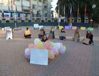 Toplum Gönüllülerinden ‘kadına Şiddete Son’ Çağrısı