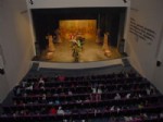 İLKOKUL ÖĞRENCİSİ - Trabzon'da Tiyatro Şenliği