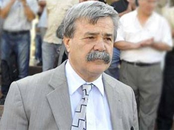 Ücretsiz su dağıtan başkan koltuğu kaybetti