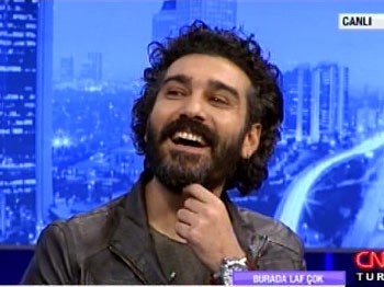 Ünlü oyuncuya Adana usulü taciz!