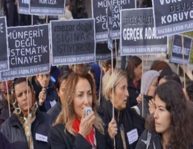 Chp ve Bdp’li Vekiller Kadına Şiddeti Protesto Etti
