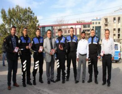 'Dikkat, Bu Araçta Hırsız Var!