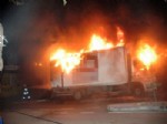Okmeydanı'nda Kamyona Molotoflu Saldırı