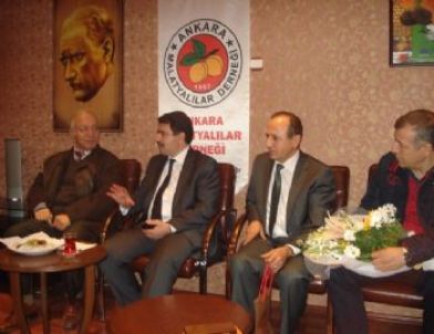 Vali Şahin, Ankara Malatyalılar Derneği'ni Ziyaret Etti