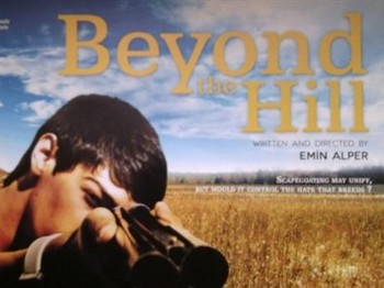 Yılın filmi salon bulamıyor!