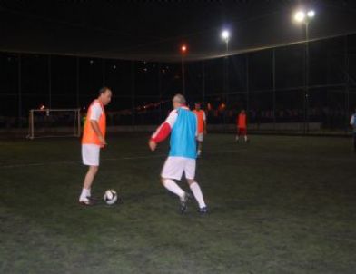 Kızılcahamam Kampına 'futbol' Arası