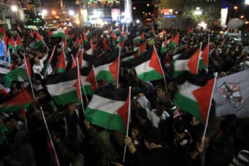 Batı Şeria ve Gazze'de halk sokaklara döküldü