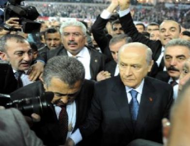 Bahçeli, Arena Stadı'nda