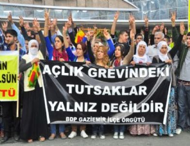 İzmir’de BDP Eylemi