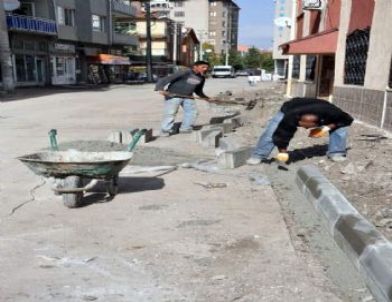 Üst Yapı Çalışmaları Vişnelik Mahallesi'nde Devam Ediyor