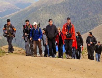 Gümüşhaneli Dağcılardan Zigana Zirvesine Yürüyüş