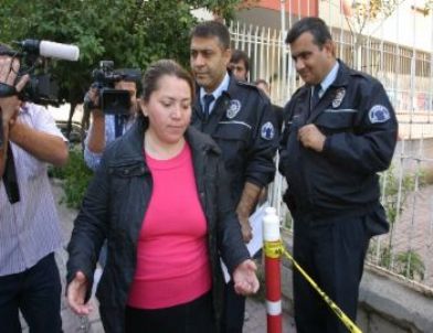 Adanalı Kadın, Ablasına Tacizde Bulunan Şahsı Hastanelik Etti