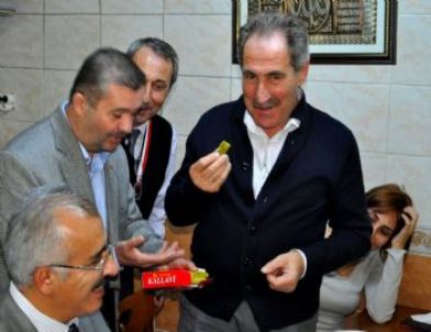 Bakan Günay Tarihi Eserleri Teslim Almak İçin Bulgaristan’a Gitti