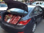 Son Model Otomobilde Kaçak Sigara Taşırken Yakalandılar