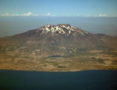Süphan Dağı Jeopark Alanı İlan Edildi
