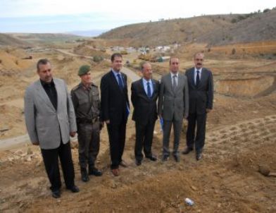 Vali Kolat Ceritmüminli Barajı İnşatında İncelemede Bulundu