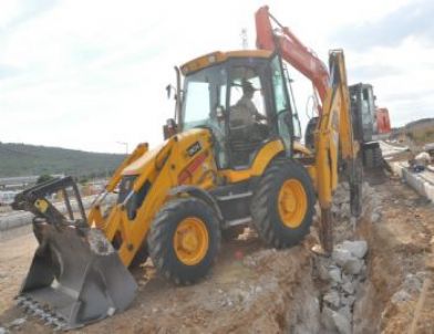 Aliağa'da İçme Suyu Şebeke Yenileme Çalışmaları Başladı