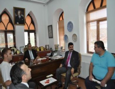 “Kalbinize Bir Kez Sorun” Projesine Kaymakamdan Destek