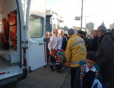 Yolcu Otobüsü Çocuğa Çarptı