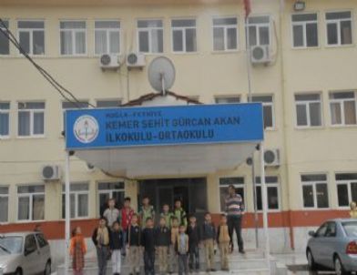 Çürük Gerekçesiyle 500 Öğrenci Okuldan Çıkartıldı