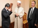ALİ BARDAKOĞLU - Görmez Kırgızistan Başbakanı'na Kur'an-ı Kerim Hediye Etti
