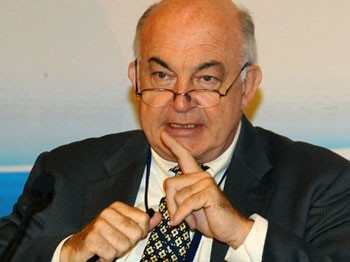 Kemal Derviş'ten sıcak para uyarısı