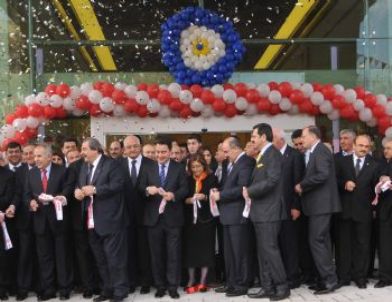 Sanayicilerin Modern Hizmet Binası Törenle Açıldı