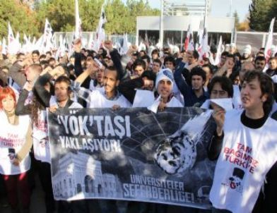 Tgb’den Yök Önünde Eylem